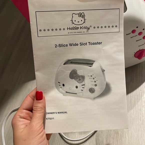 🎉HPx2🎉Hello kitty 2-Slice wide toaster excellent condition! - Picture 6 of 8